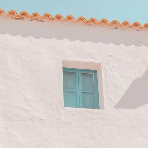 Porticones en una ventana